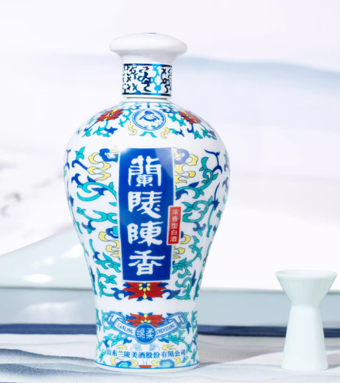 兰陵蓝瓷陈香酒实拍图