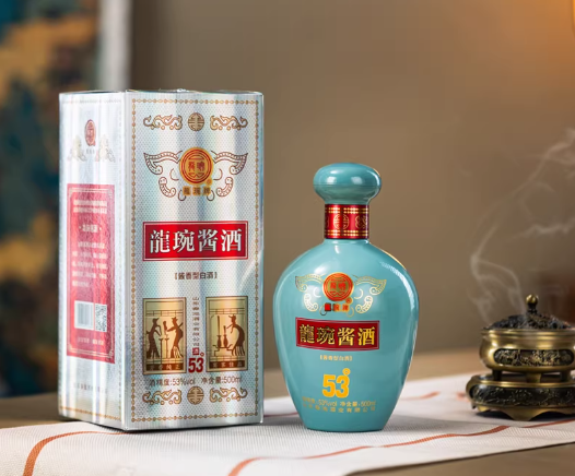 秦池龙琬酱酒实拍图